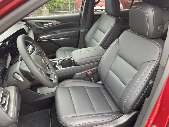 New 2027 Chevrolet Traverse LT w/ Sun and Wheel Package AWD/4WD image 11