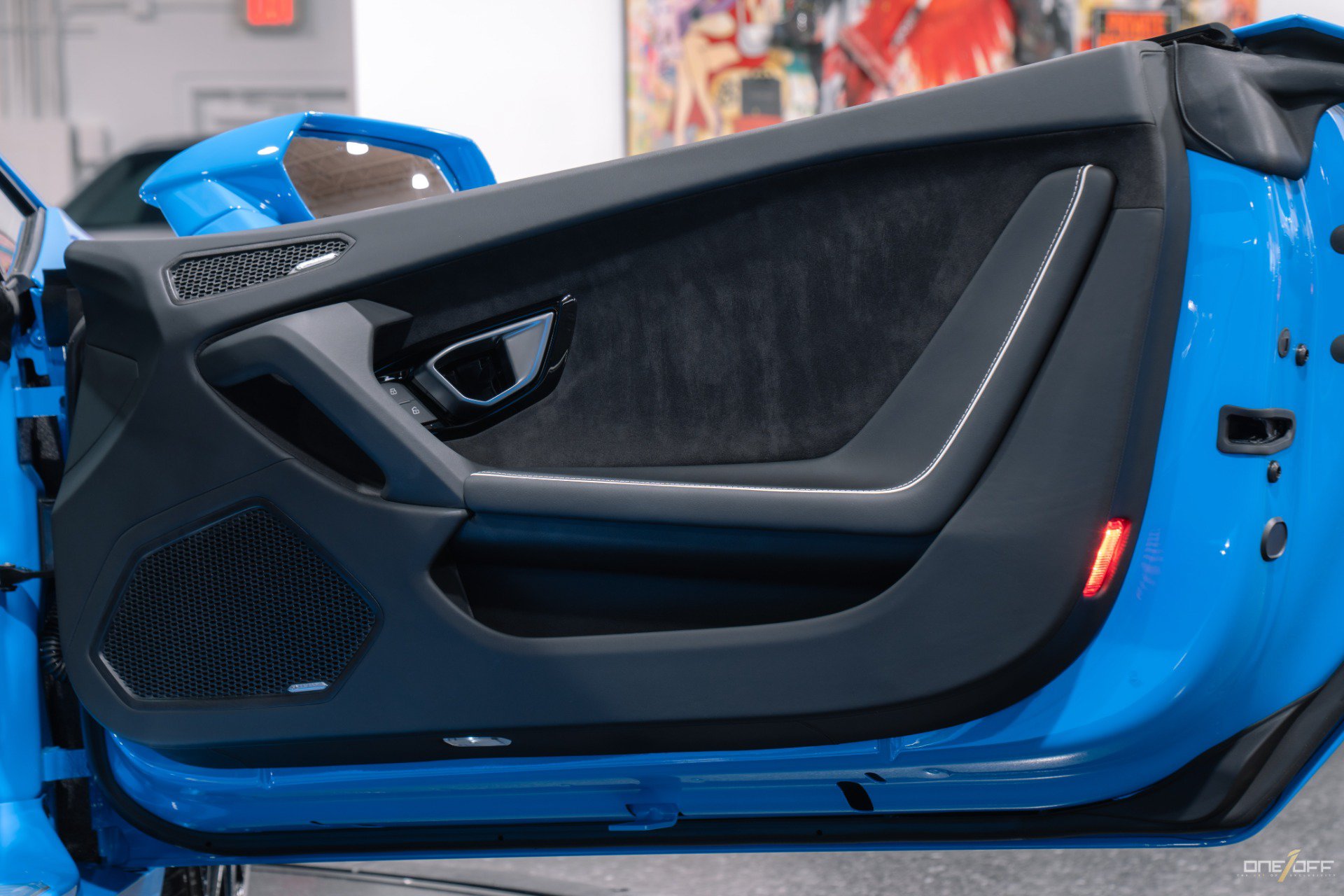 Used 2021 Lamborghini Huracan EVO RWD image 18