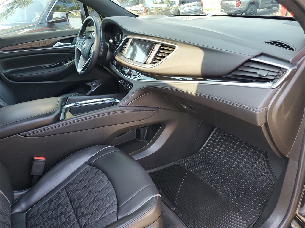 Certified 2023 Buick Enclave Avenir image 36