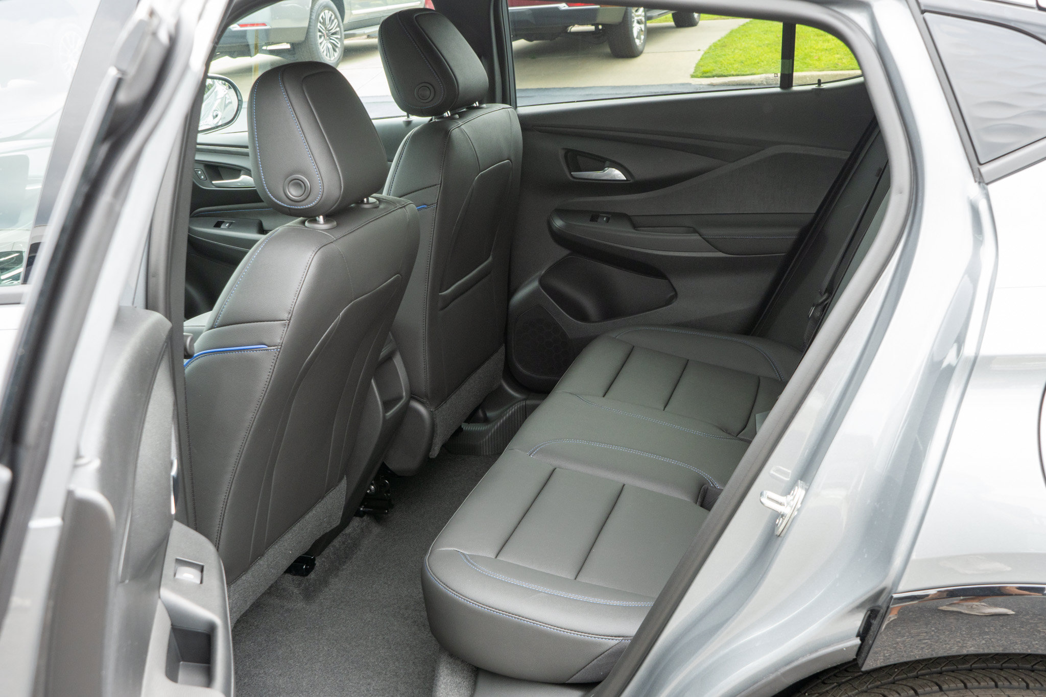 New 2026 Buick Envista Sport Touring w/ Convenience I Package FWD image 31