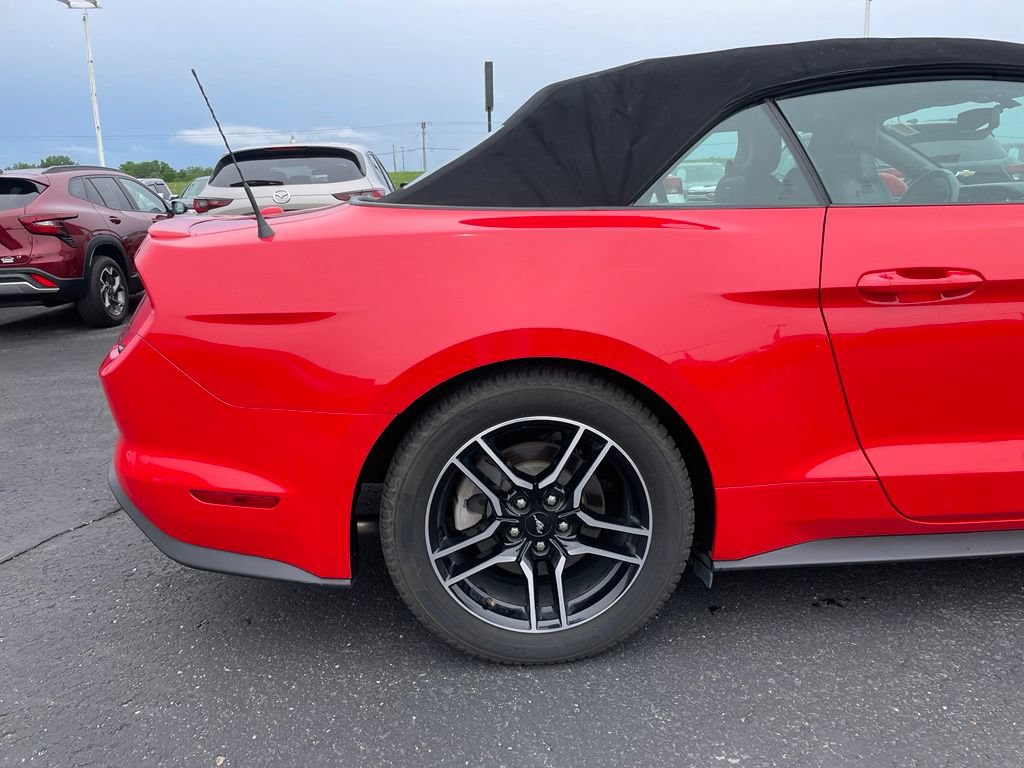 Used 2018 Ford Mustang Premium RWD image 36