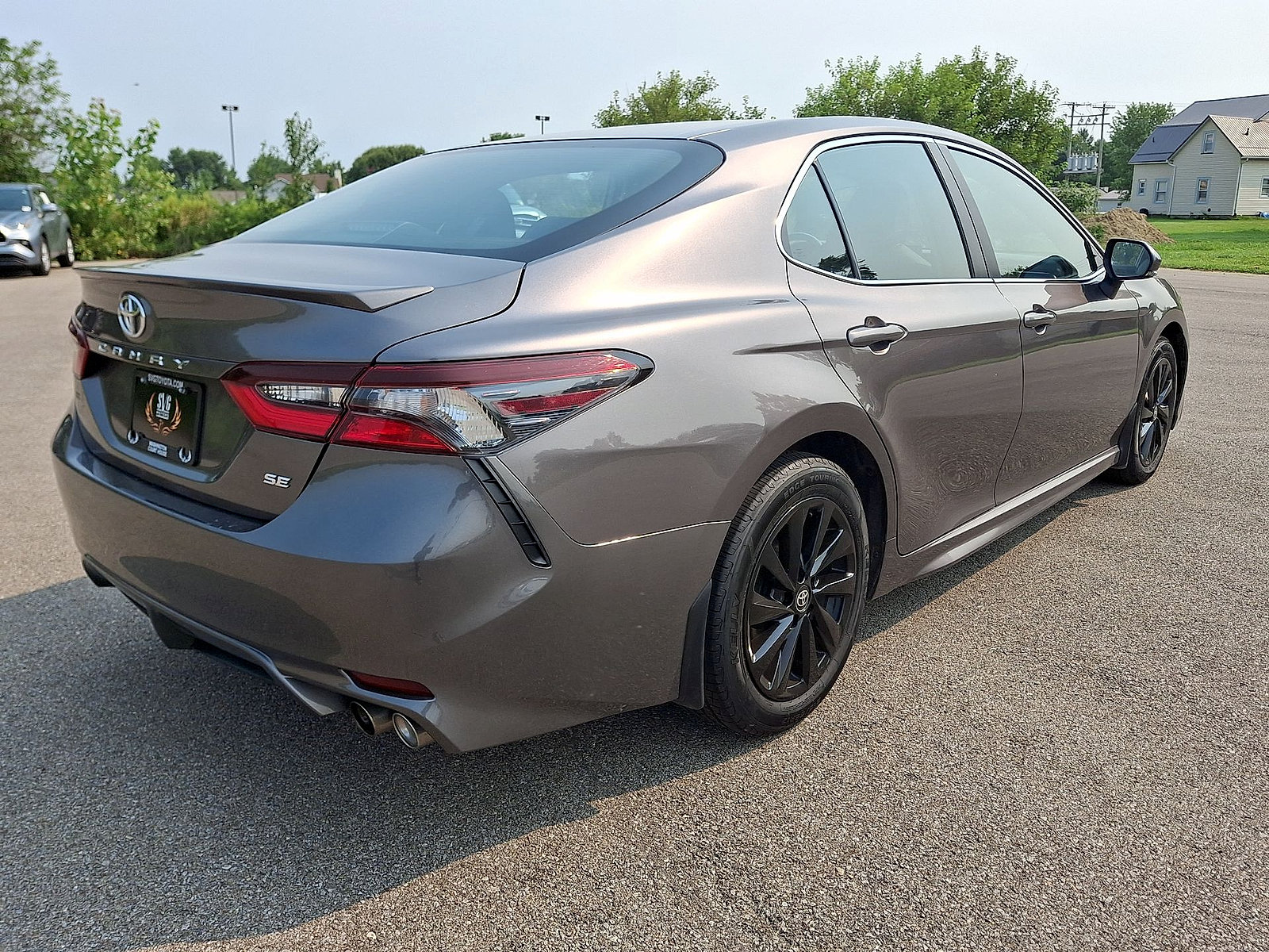 Used 2024 Toyota Camry SE FWD image 25