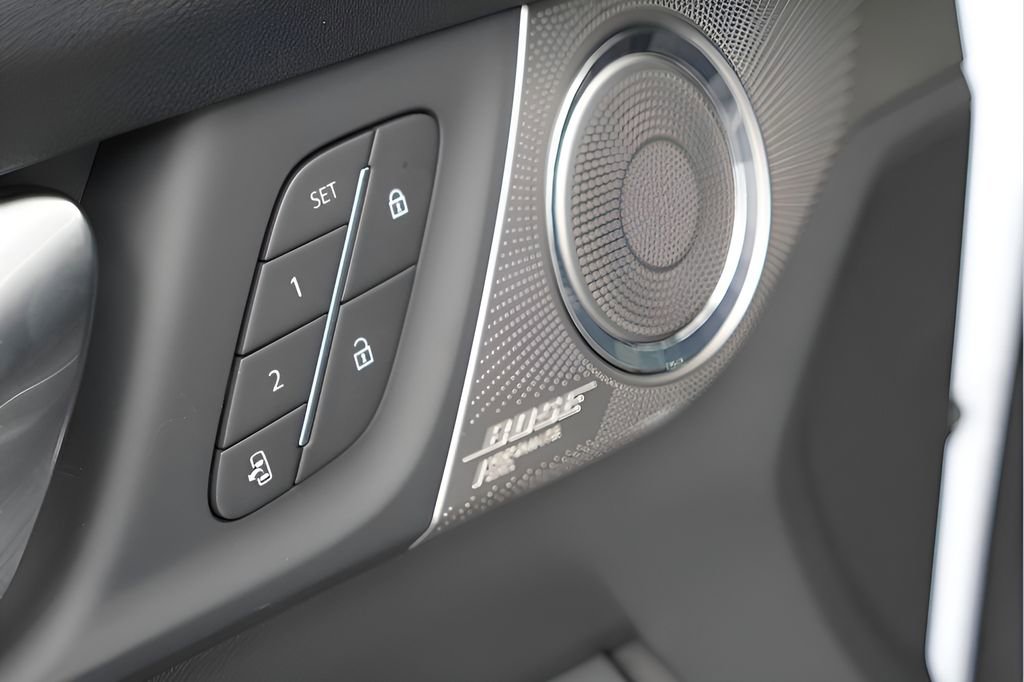 New 2026 Buick Enclave Avenir w/ Super Cruise Package image 22