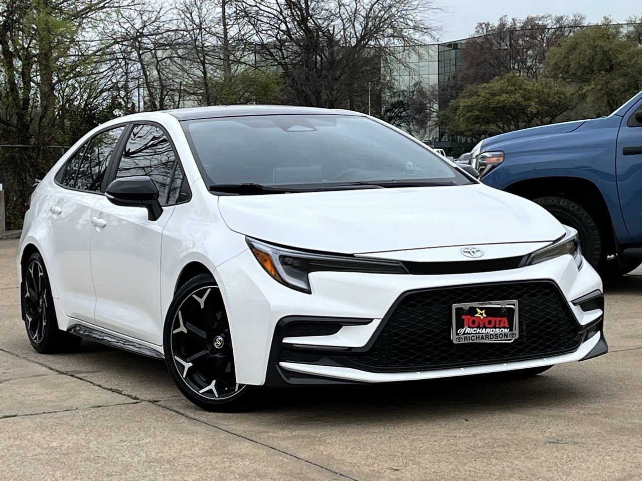 Used 2025 Toyota Corolla FX image 2