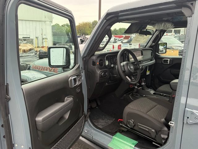 New 2026 Jeep Gladiator Mojave w/ Safety Group AWD/4WD image 14