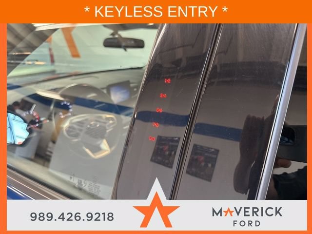 Used 2023 Ford Explorer XLT w/ Equipment Group 202A AWD/4WD image 30