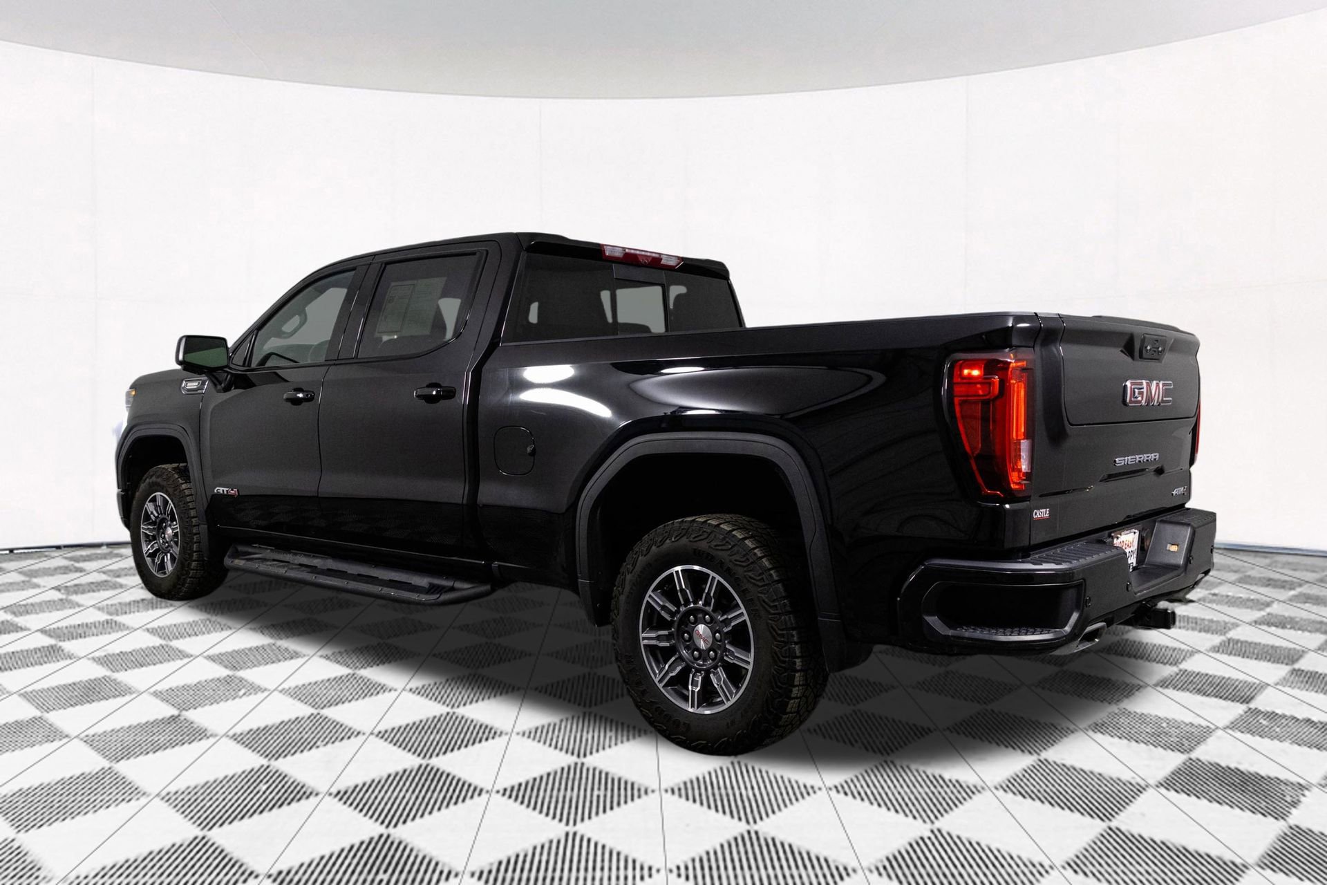 Certified 2024 GMC Sierra 1500 AT4 w/ Technology Package image 11