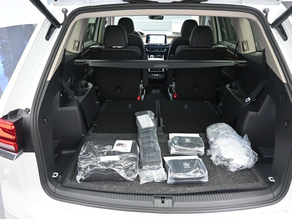 New 2026 Volkswagen Atlas SE image 25
