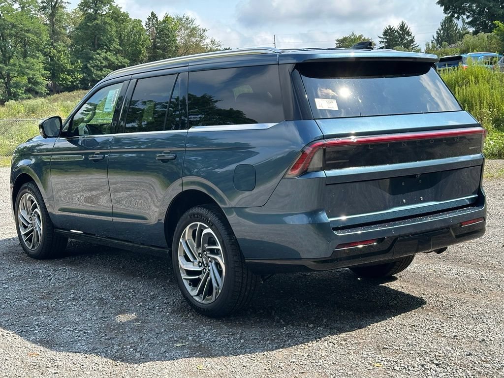 New 2027 Lincoln Navigator Reserve AWD/4WD image 34