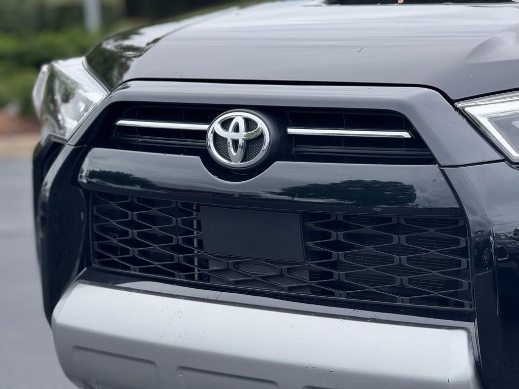 Certified 2024 Toyota 4Runner TRD Off-Road image 9