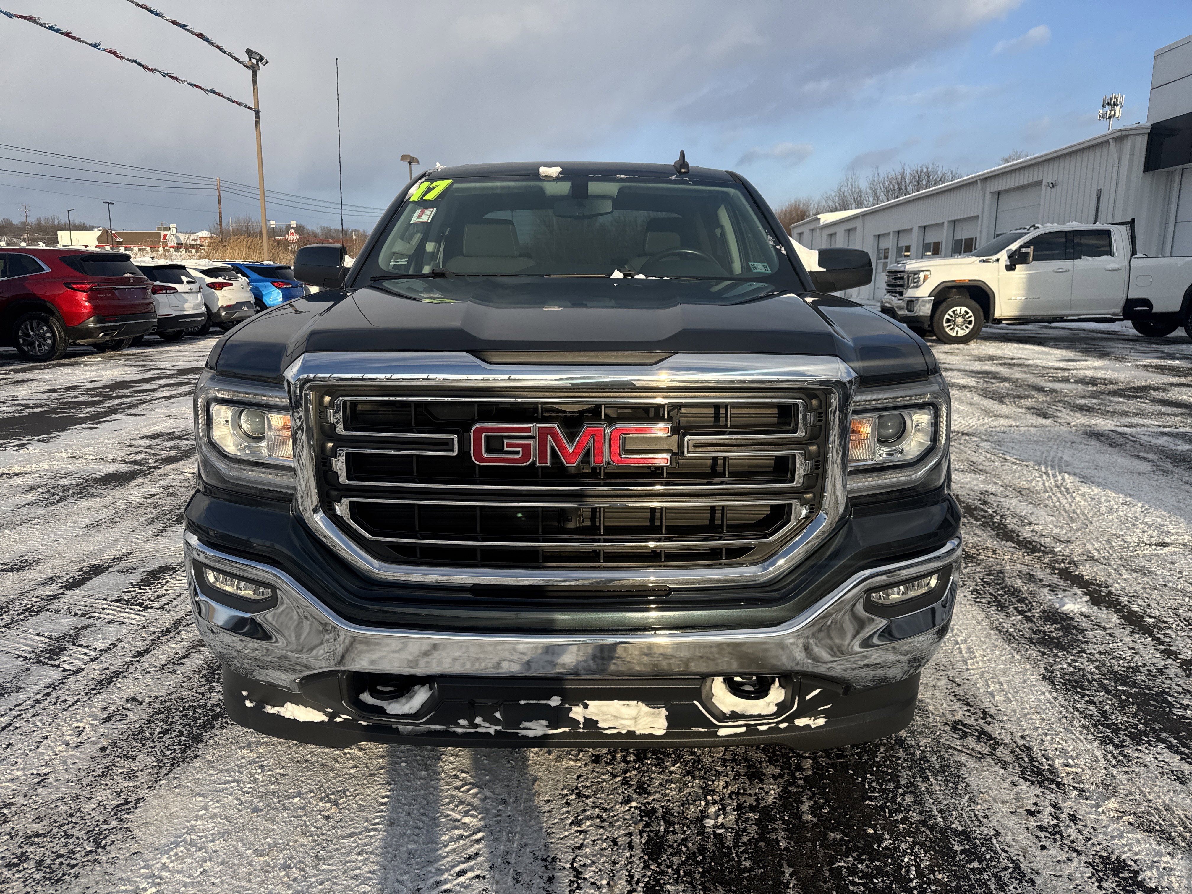 Used 2017 GMC Sierra 1500 SLE w/ SLE Value Package image 9