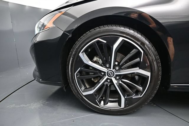 Used 2024 Nissan Altima 2.5 SR FWD image 18