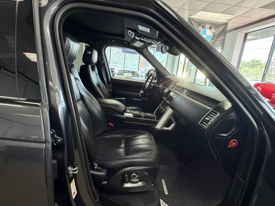 Used 2017 Land Rover Range Rover Supercharged AWD/4WD image 35