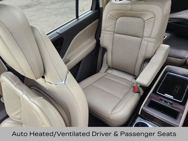 Certified 2023 Lincoln Aviator Reserve w/ Equipment Group 201A image 18