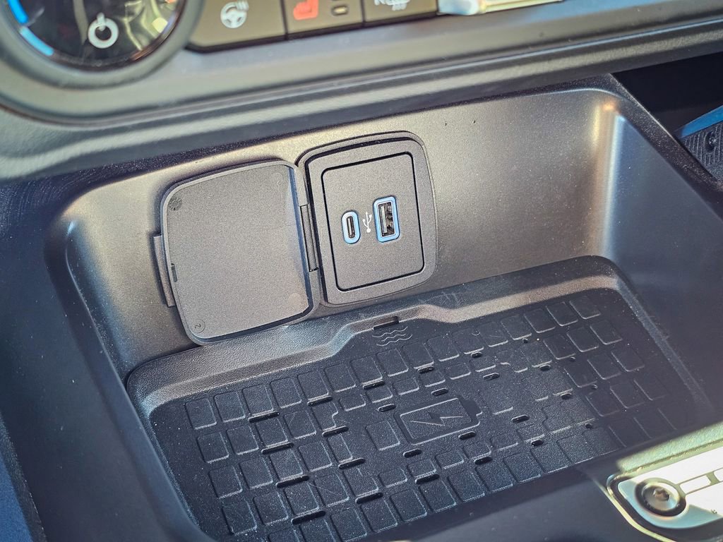 Used 2024 Ford Bronco Wildtrak image 23