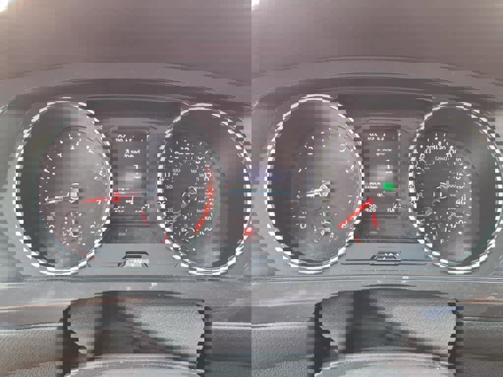 Used 2021 Volkswagen Tiguan SE image 24