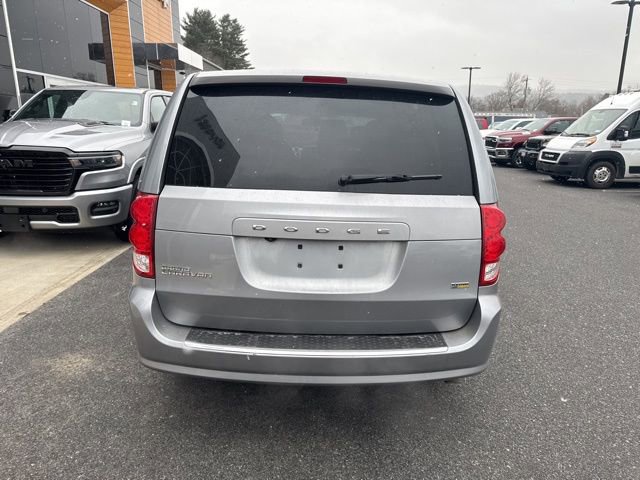 Certified 2019 Dodge Grand Caravan SE image 5