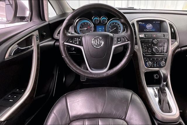 Used 2013 Buick Verano Leather FWD image 5