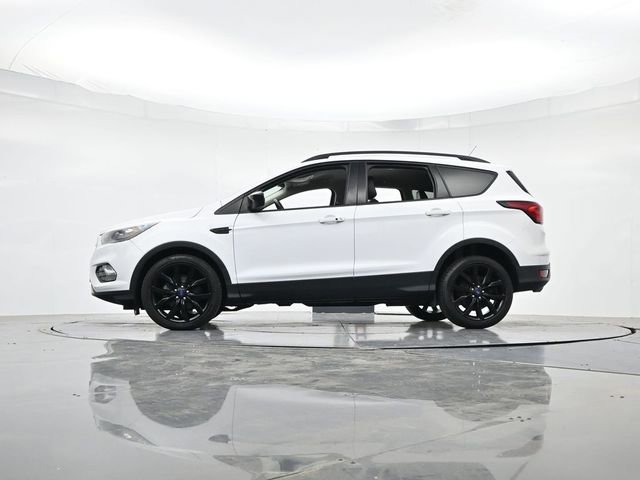 Certified 2019 Ford Escape SE FWD image 36