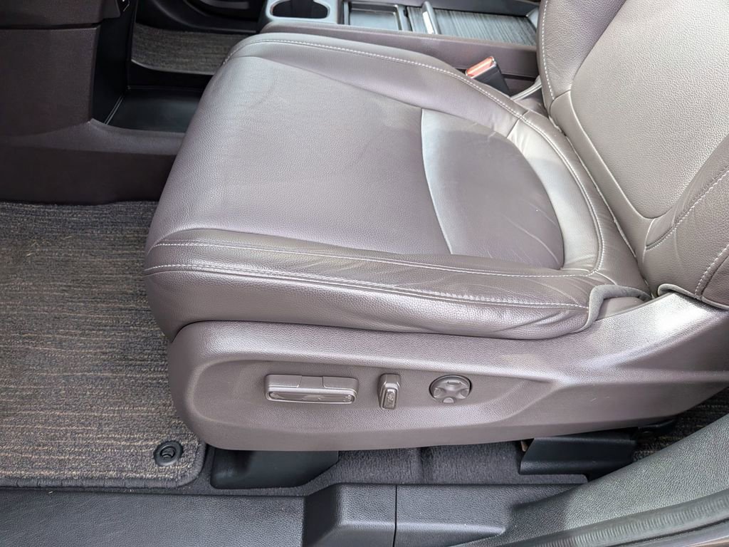 Used 2022 Honda Odyssey EX-L image 12