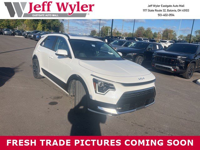 Used 2023 Kia Niro EX Touring
