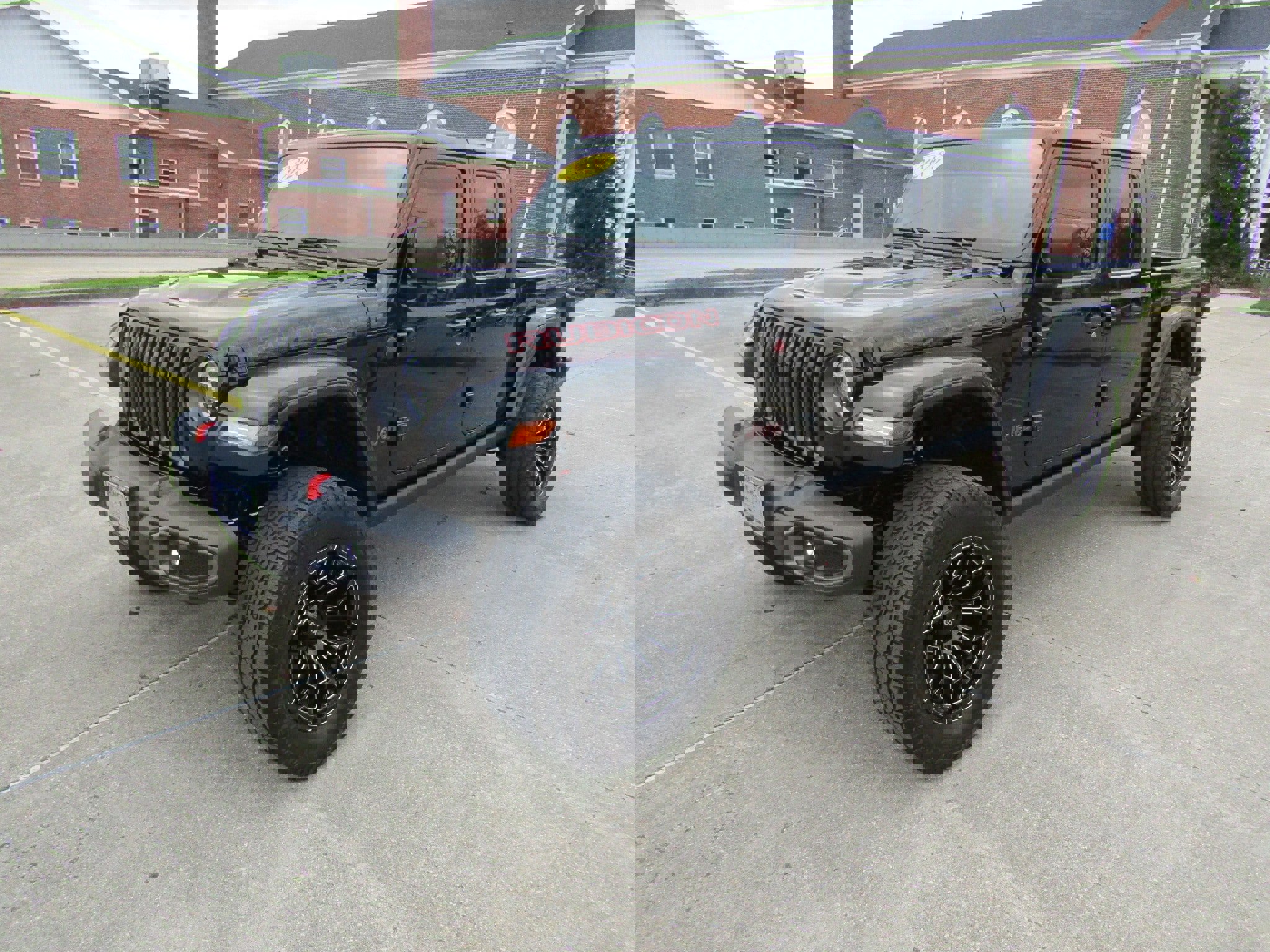 Used 2020 Jeep Gladiator Rubicon image 7