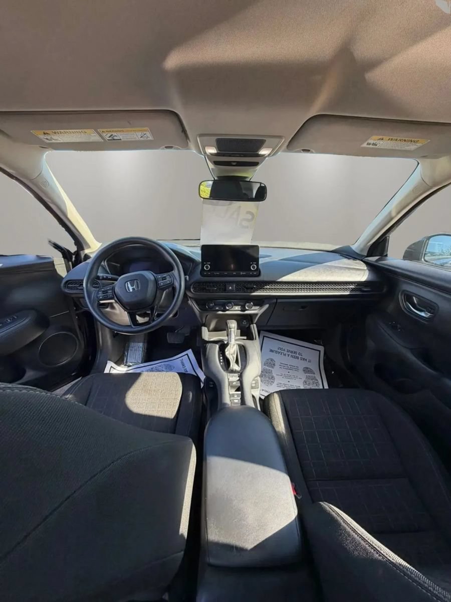 Used 2024 Honda HR-V LX image 17