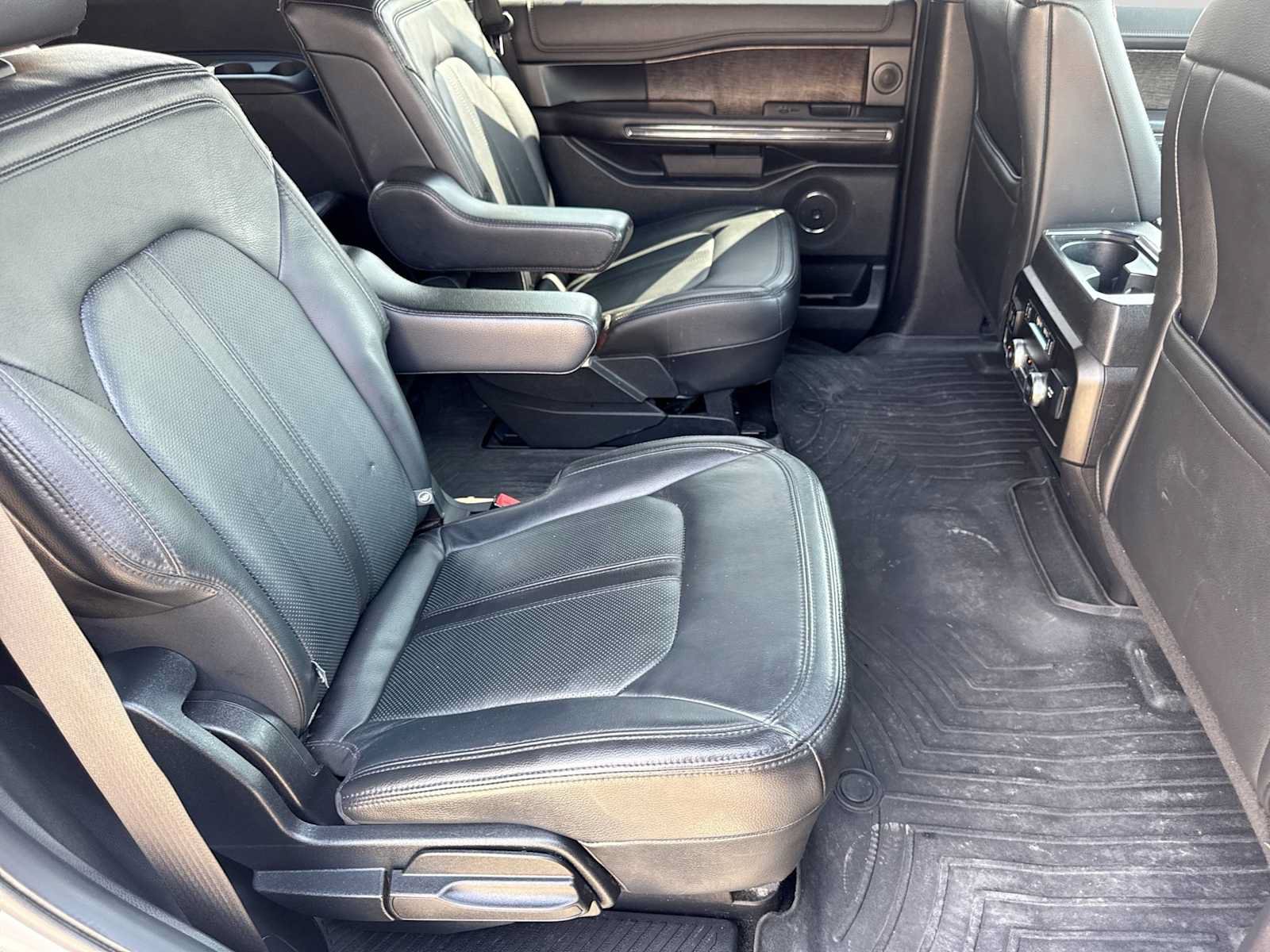 Used 2018 Ford Expedition Limited AWD/4WD image 22
