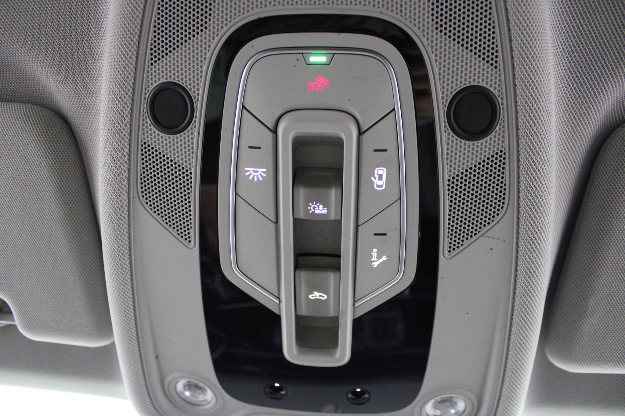 Used 2020 Audi Q8 Premium Plus AWD/4WD image 52