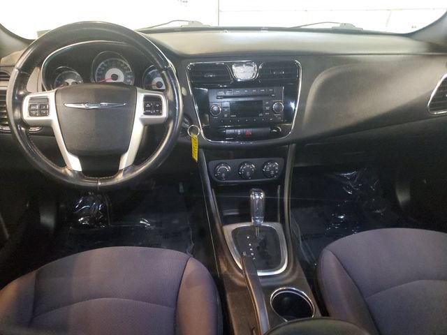 Used 2013 Chrysler 200 Touring FWD image 14