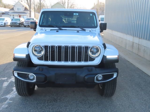 Used 2024 Jeep Wrangler Sahara w/ Technology Group image 13
