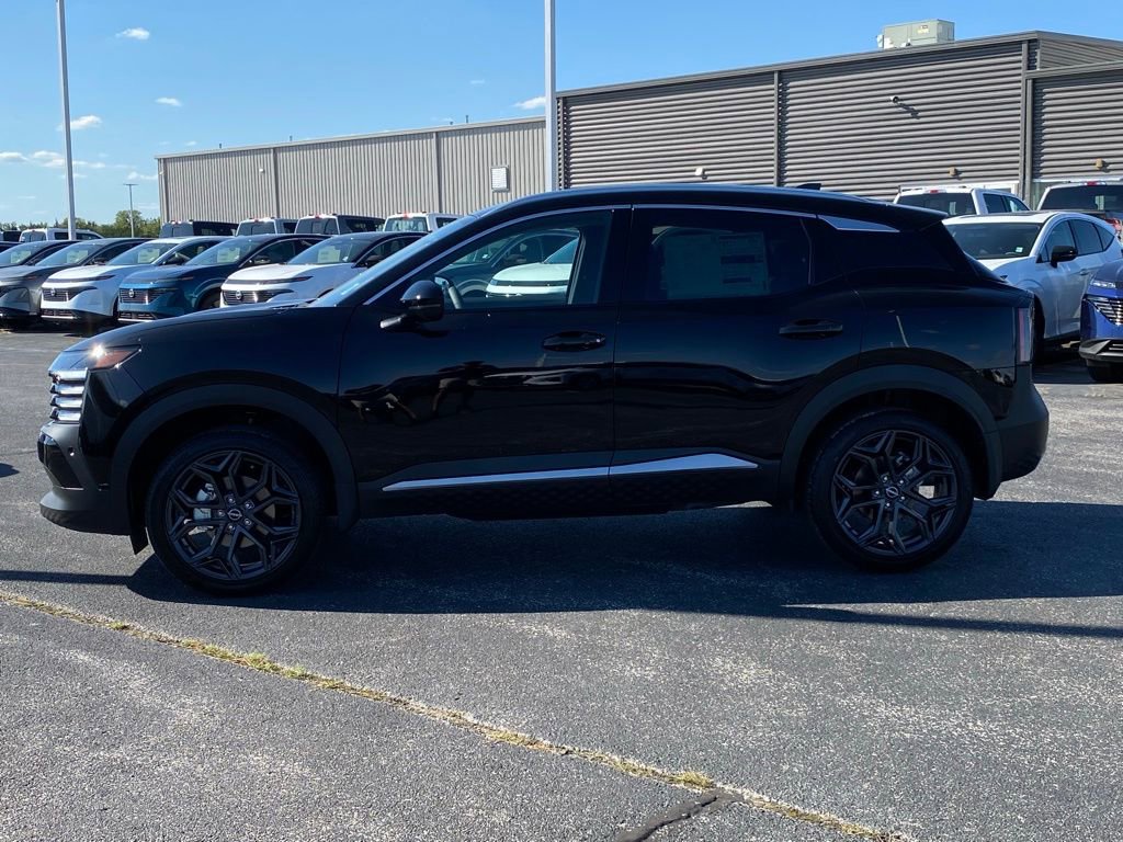 New 2025 Nissan Kicks SR image 7