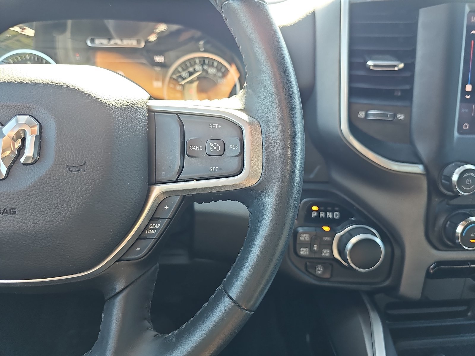 Used 2022 RAM 1500 Big Horn AWD/4WD image 18