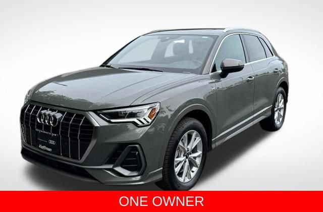 Certified 2025 Audi Q3 2.0T Premium w/ Convenience Package AWD/4WD image 4