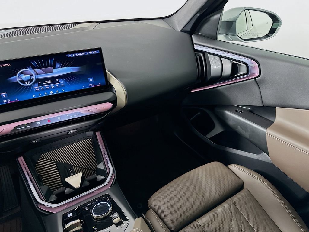 Used 2025 BMW X3 xDrive30i w/ Convenience Package image 22