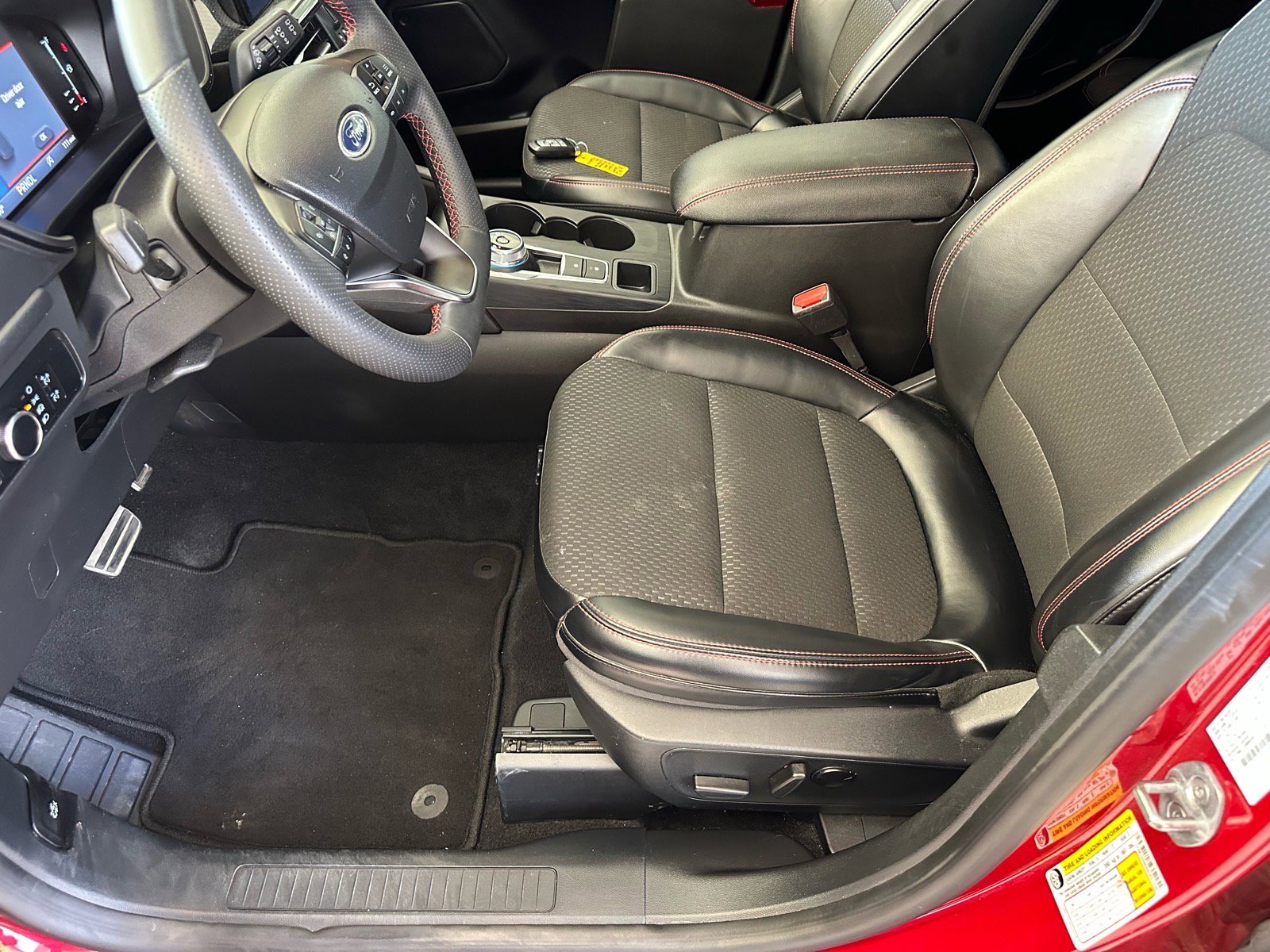 Certified 2024 Ford Escape ST-Line w/ Tech Pack #1 FWD image 17