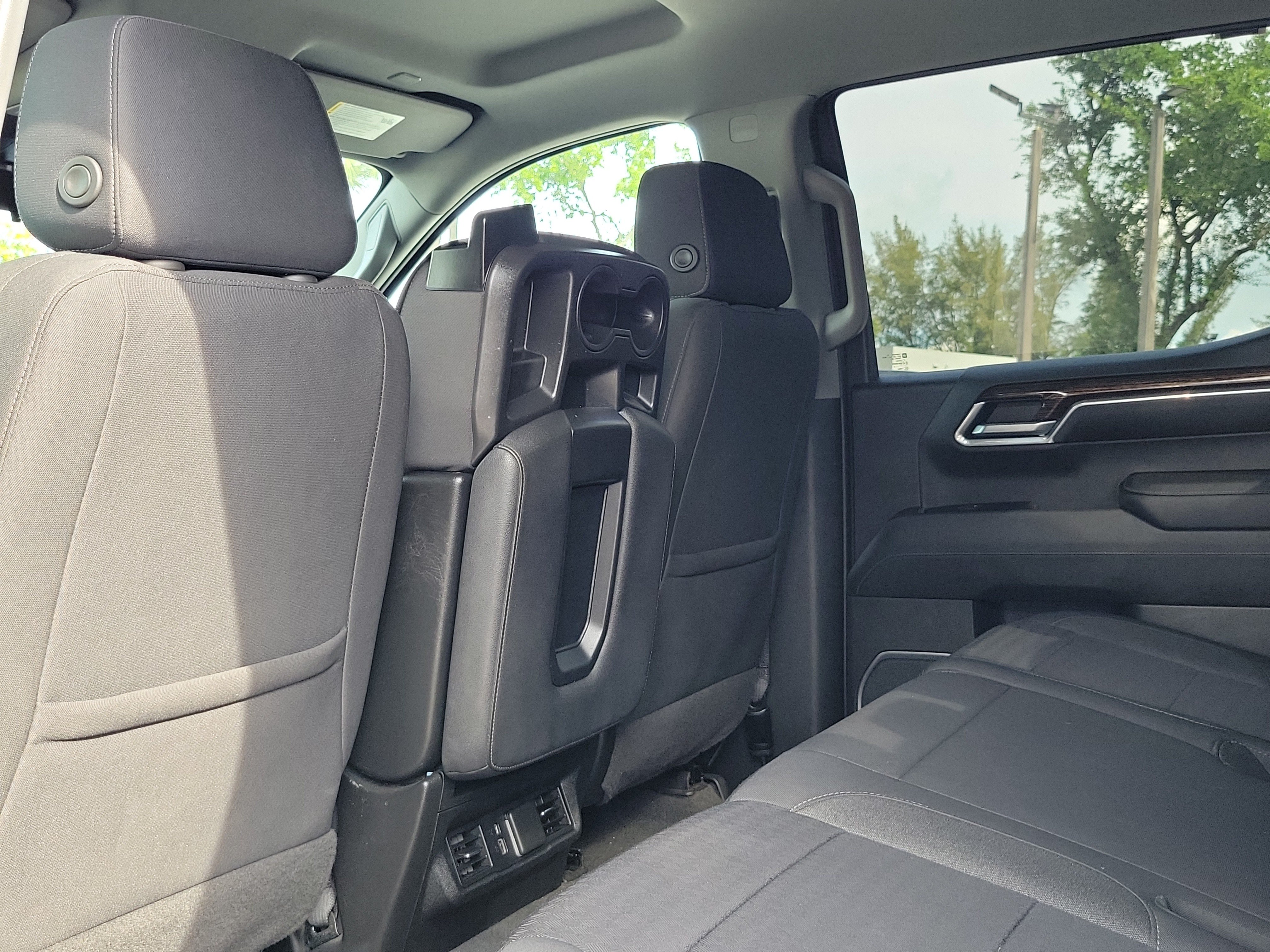 Used 2022 GMC Sierra 1500 SLE AWD/4WD image 14