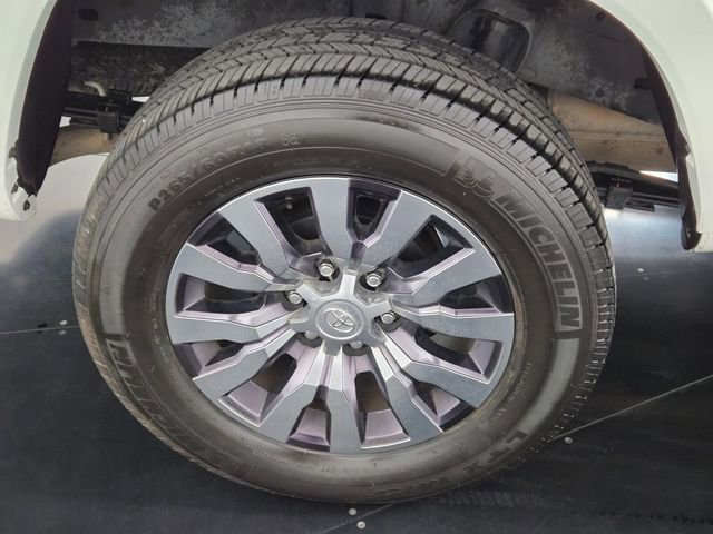 Used 2023 Toyota Tacoma Limited image 10