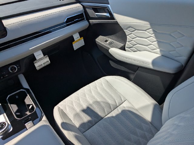 New 2026 Mitsubishi Outlander SEL FWD image 19