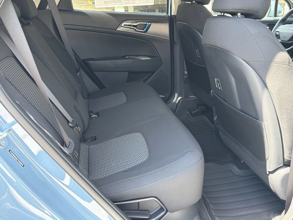 New 2027 Kia Sportage S FWD image 13