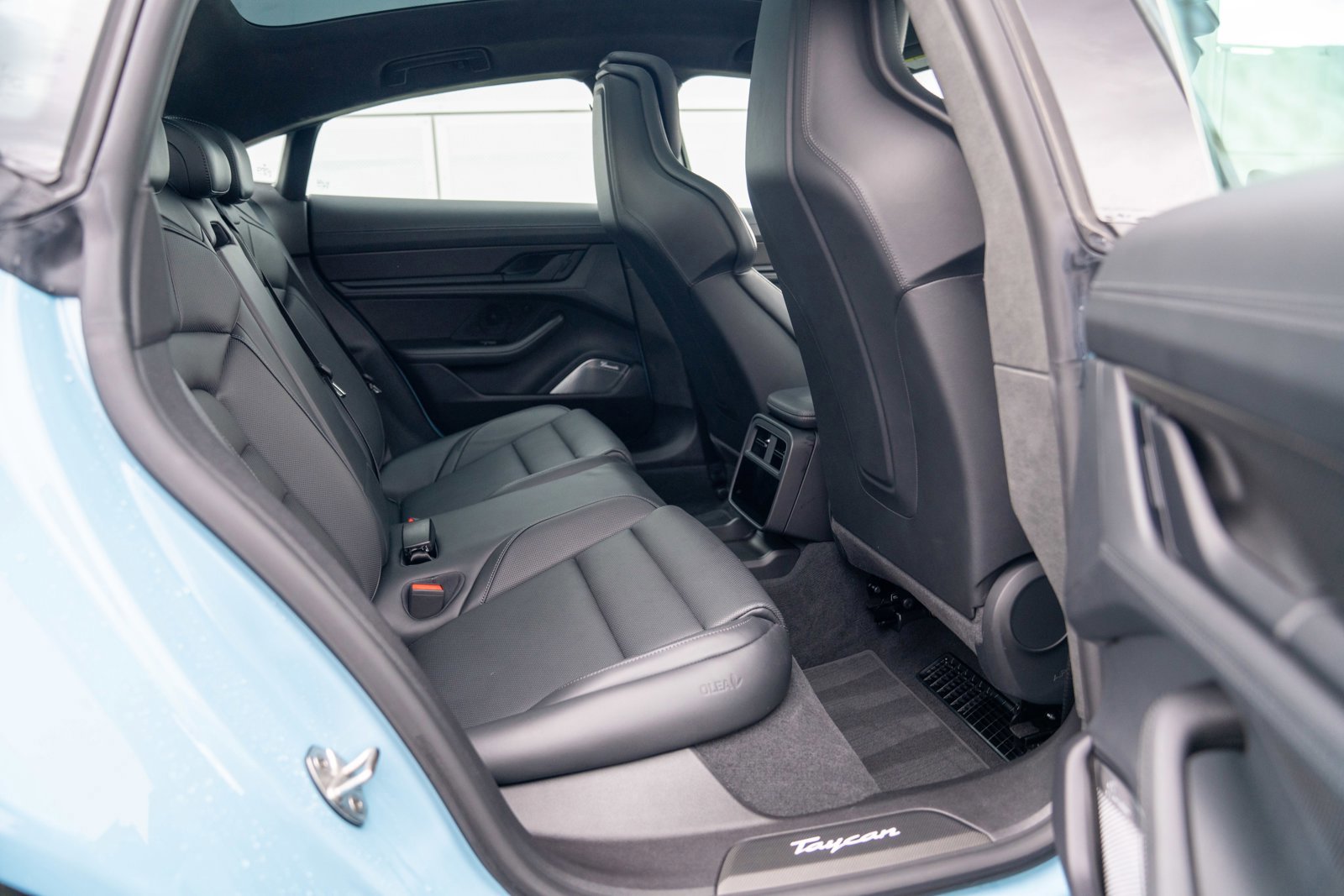 Certified 2025 Porsche Taycan Turbo image 23