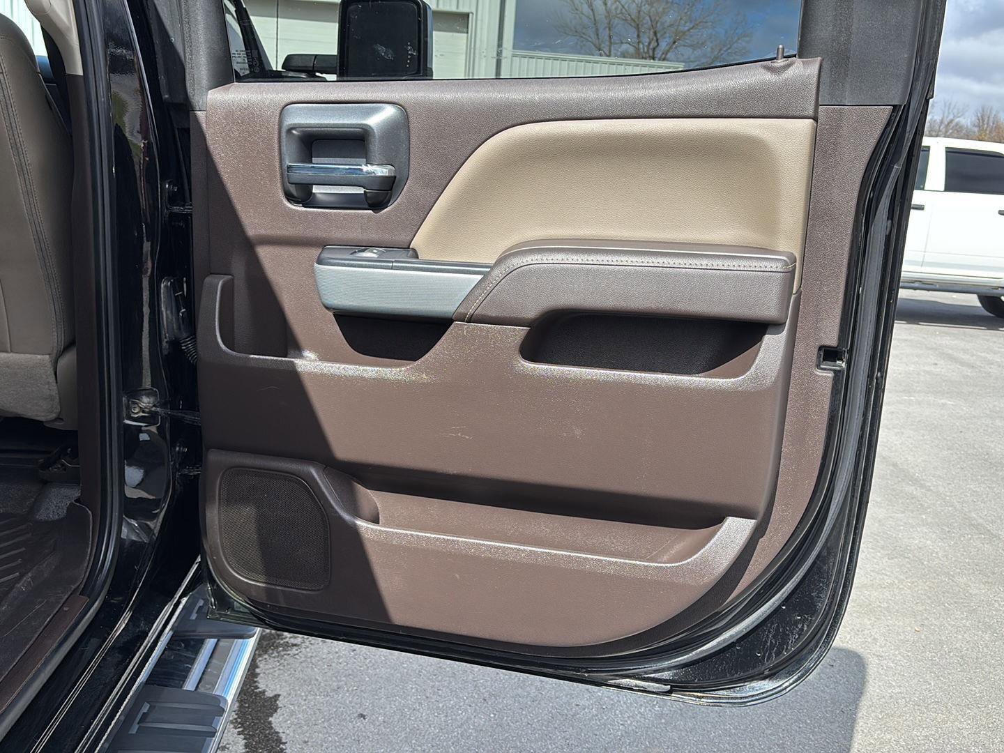 Used 2019 Chevrolet Silverado 3500 LTZ w/ Duramax Plus Package image 23