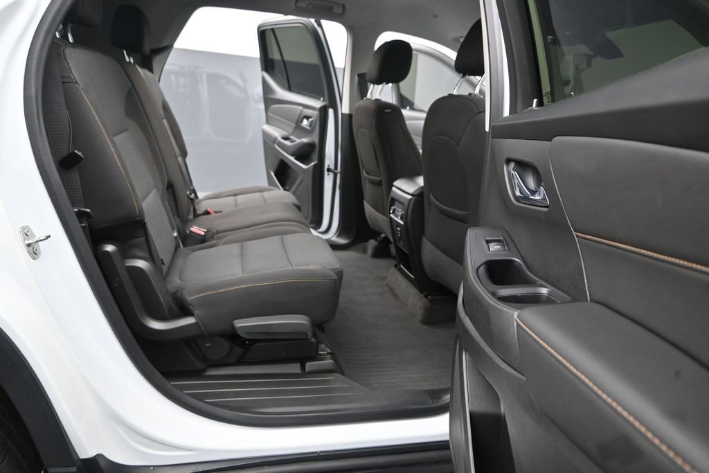 Used 2020 Chevrolet Traverse LT FWD image 18