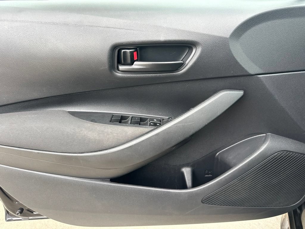 Used 2023 Toyota Corolla LE FWD image 15