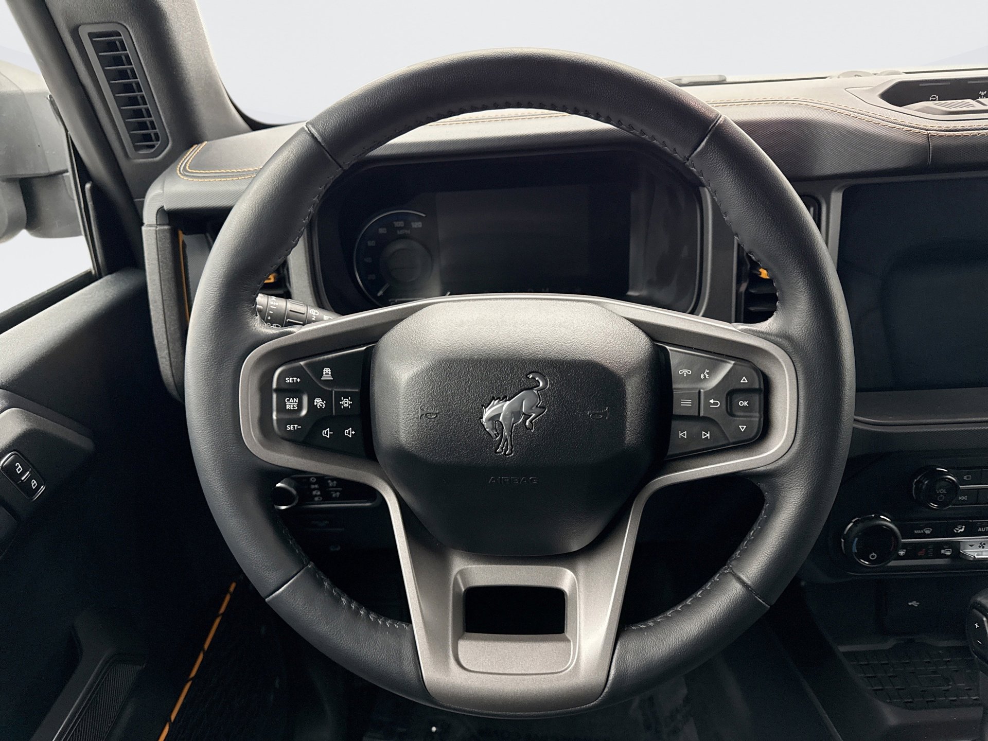 Used 2024 Ford Bronco Badlands image 12