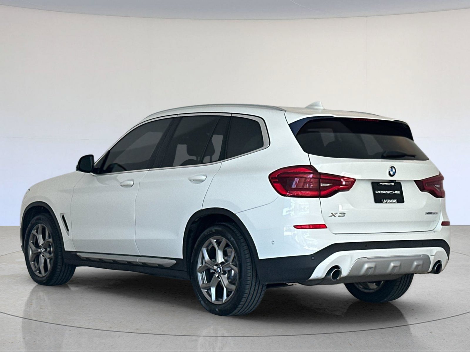 Used 2021 BMW X3 xDrive30i w/ Convenience Package AWD/4WD image 3