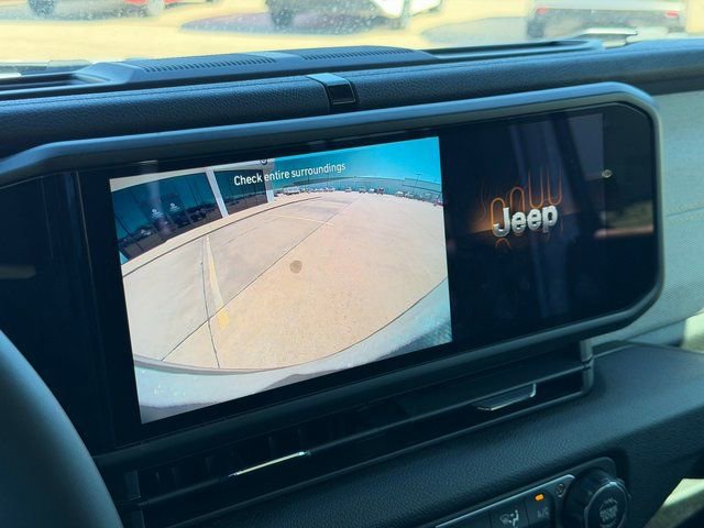 New 2024 Jeep Wrangler Unlimited Sport image 31