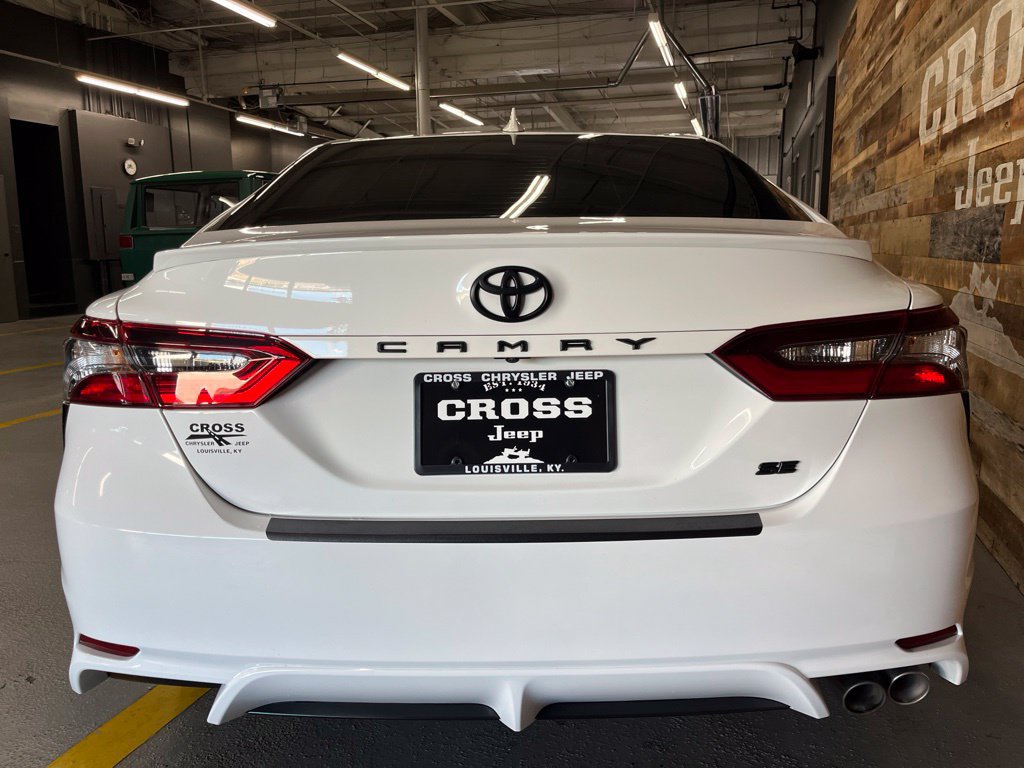 Used 2023 Toyota Camry SE w/ Audio Upgrade Package FWD image 22