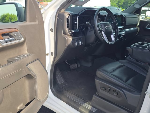 Used 2025 GMC Sierra 1500 SLT AWD/4WD image 9