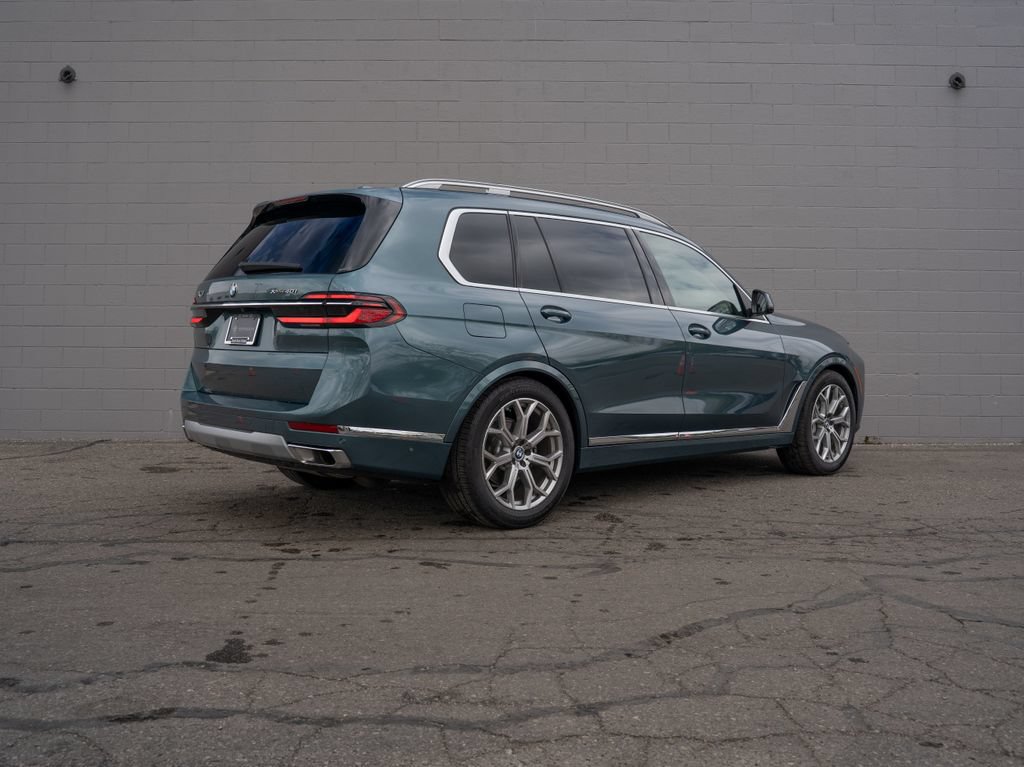 Used 2023 BMW X7 xDrive40i w/ Premium Package AWD/4WD image 7